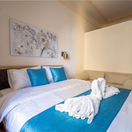 Exclusive Apartment With A View Of Prague Castle And Vltava River Eksteriør billede